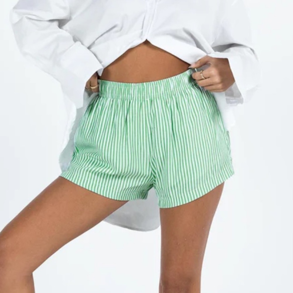 Beach House Short Green Stripe